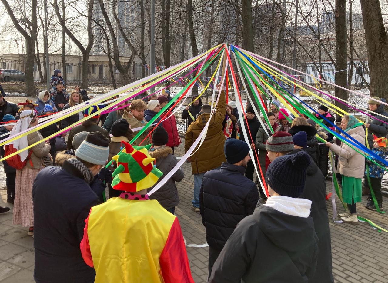 МАСЛЕНИЧНЫЕ ГУЛЯНЬЯ