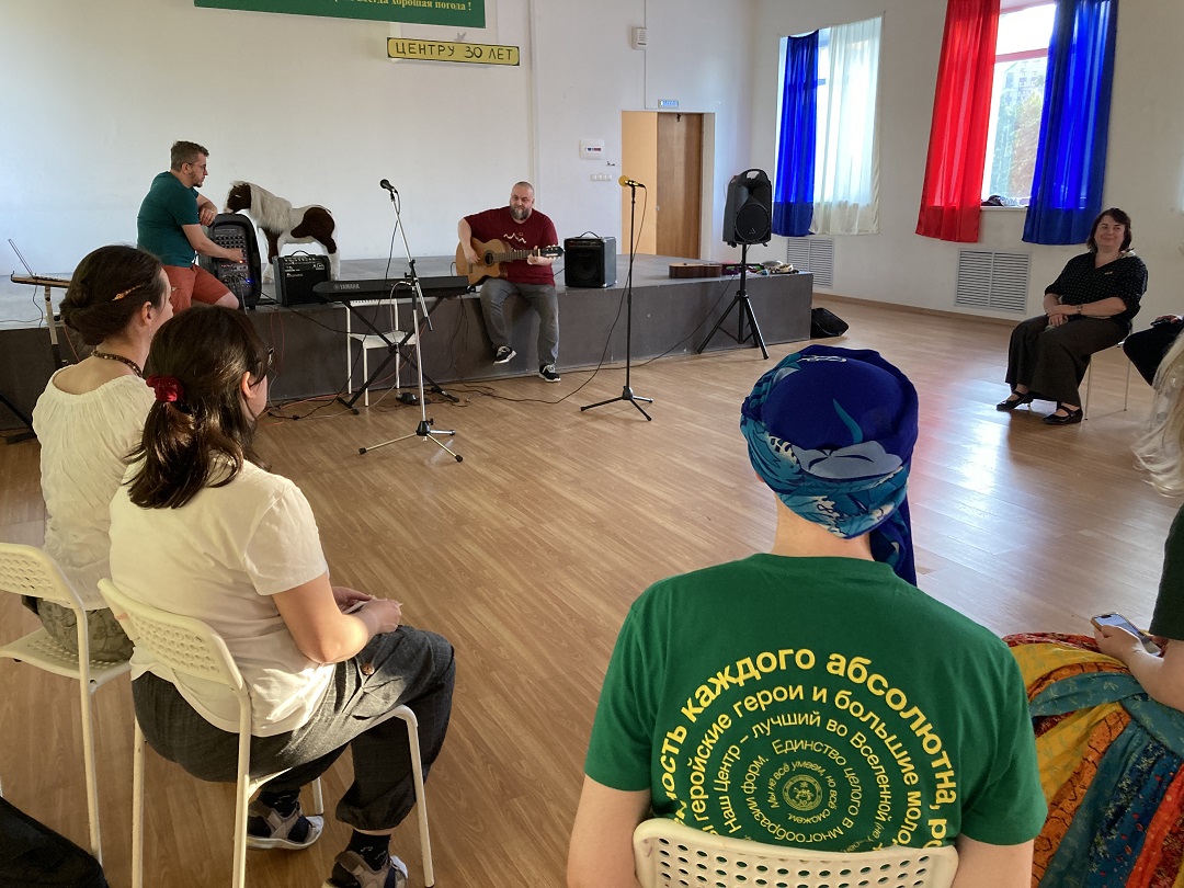 ПРОДОЛЖАЯ ДОБРЫЕ ТРАДИЦИИ ВСТРЕЧ МУЗЫКАЛЬНЫХ ВОЛОНТËРОВ