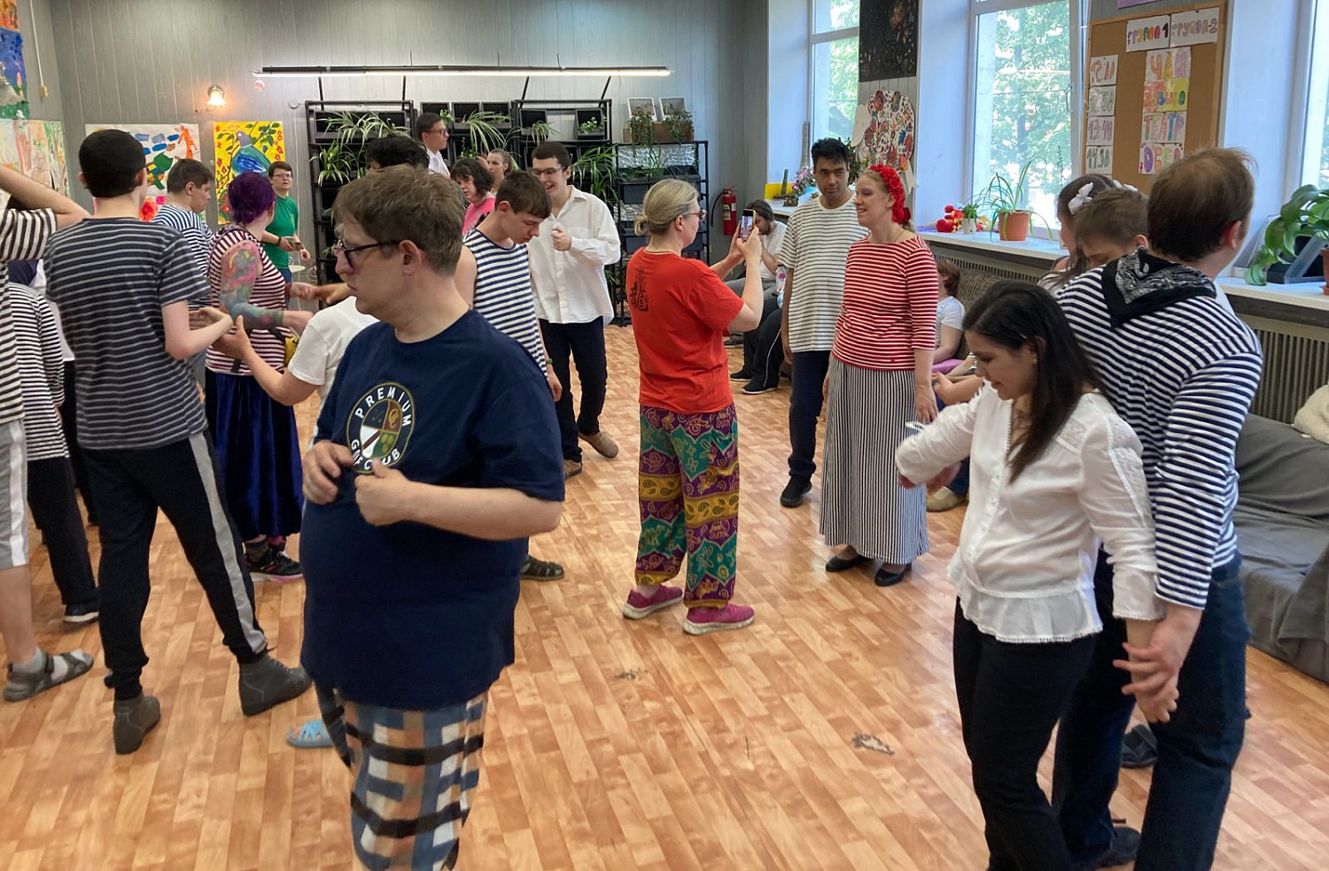 АЛЫЕ ПАРУСА – СИМВОЛ МЕЧТЫ И НАДЕЖДЫ