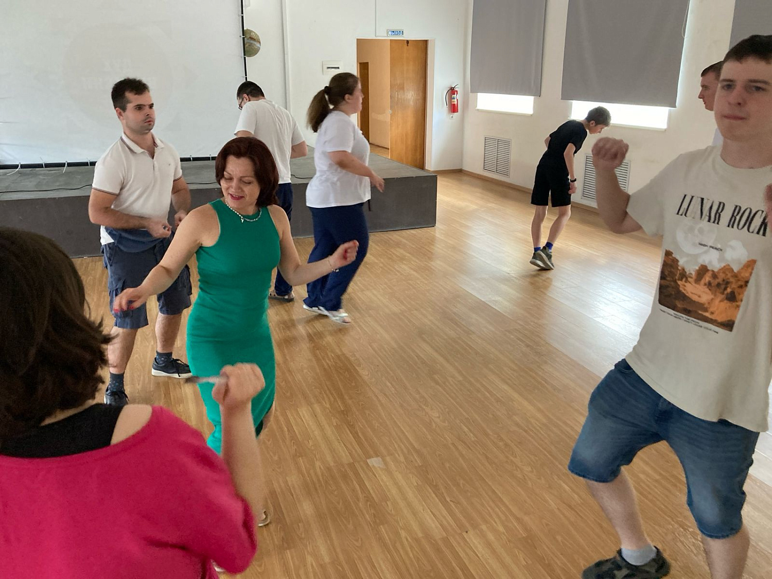 МАЙСКИЕ НОВОСТИ И ДИСКОТЕКА